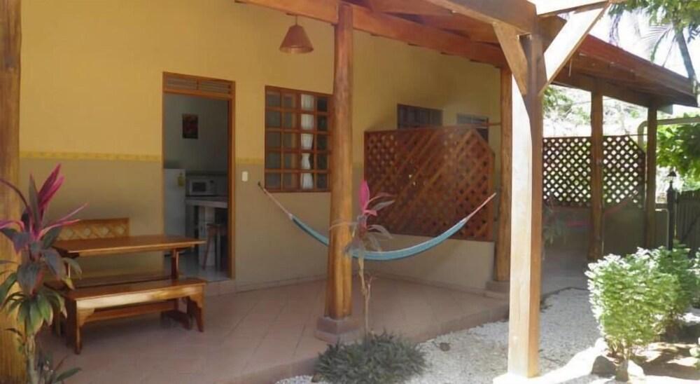 Cabinas El Colibri Карильо Екстериор снимка